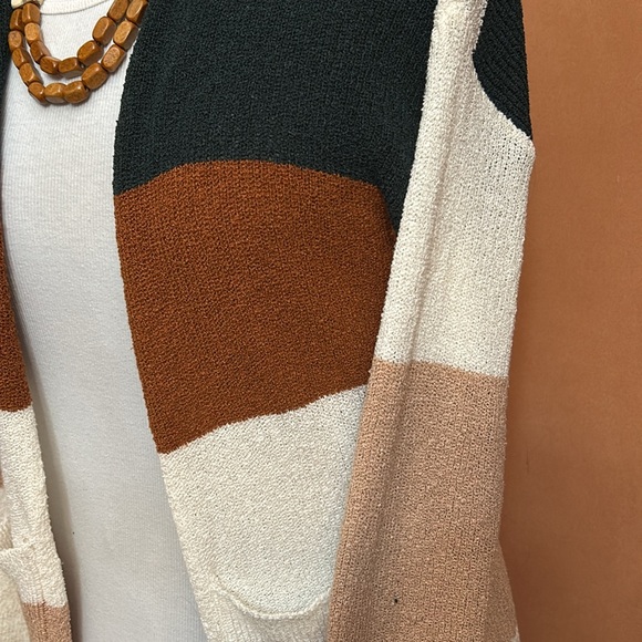 Cozy Co Color Block Cardigan Dark Green, Camel, Tan, Cream Pockets Small/Medium - Picture 6 of 8